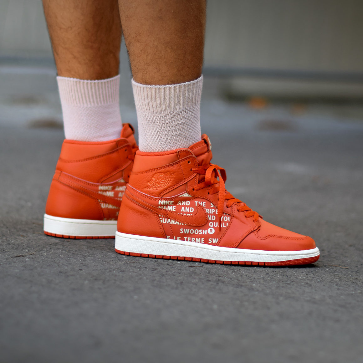 nike air jordan 1 retro high og vintage coral