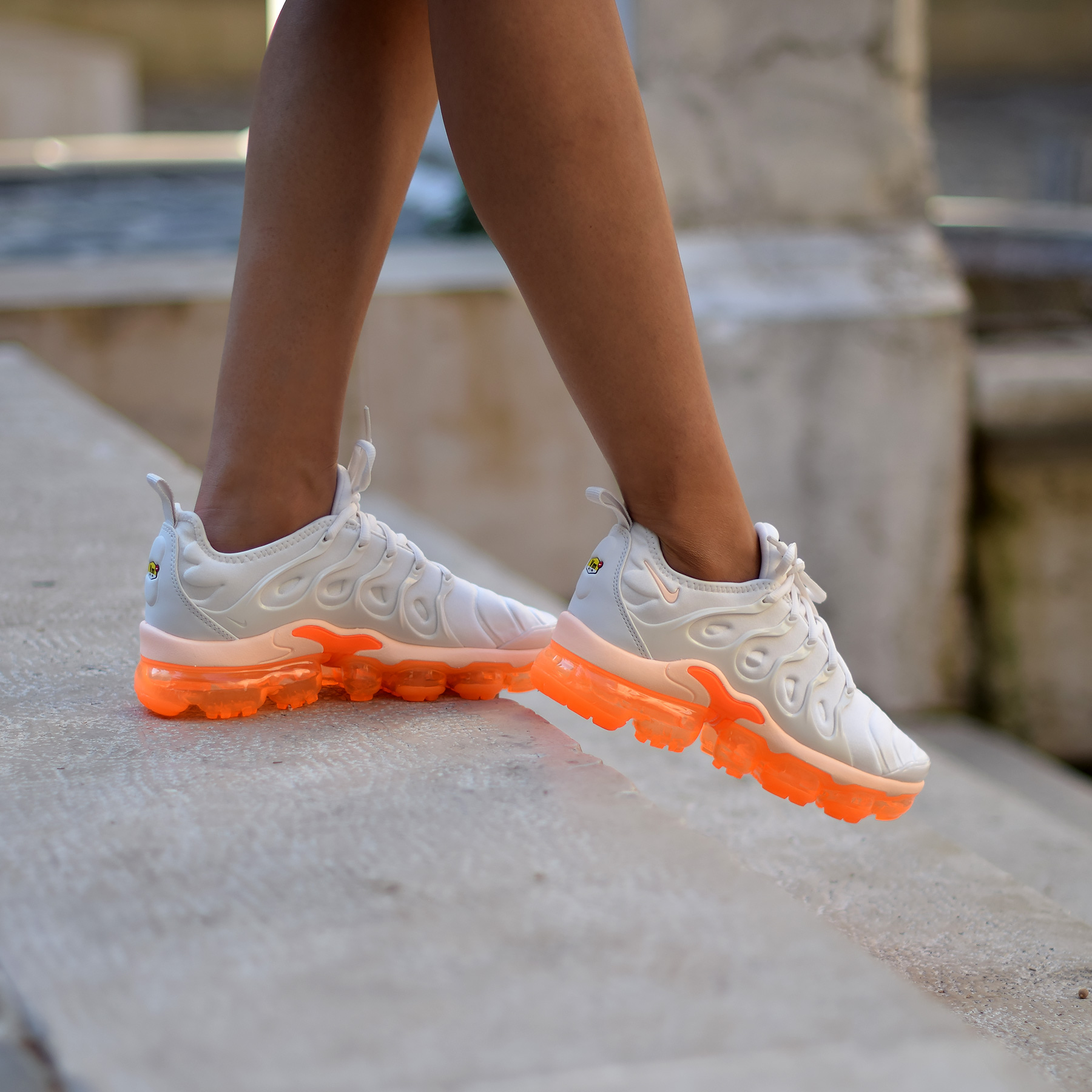 vapormax plus creamsicle