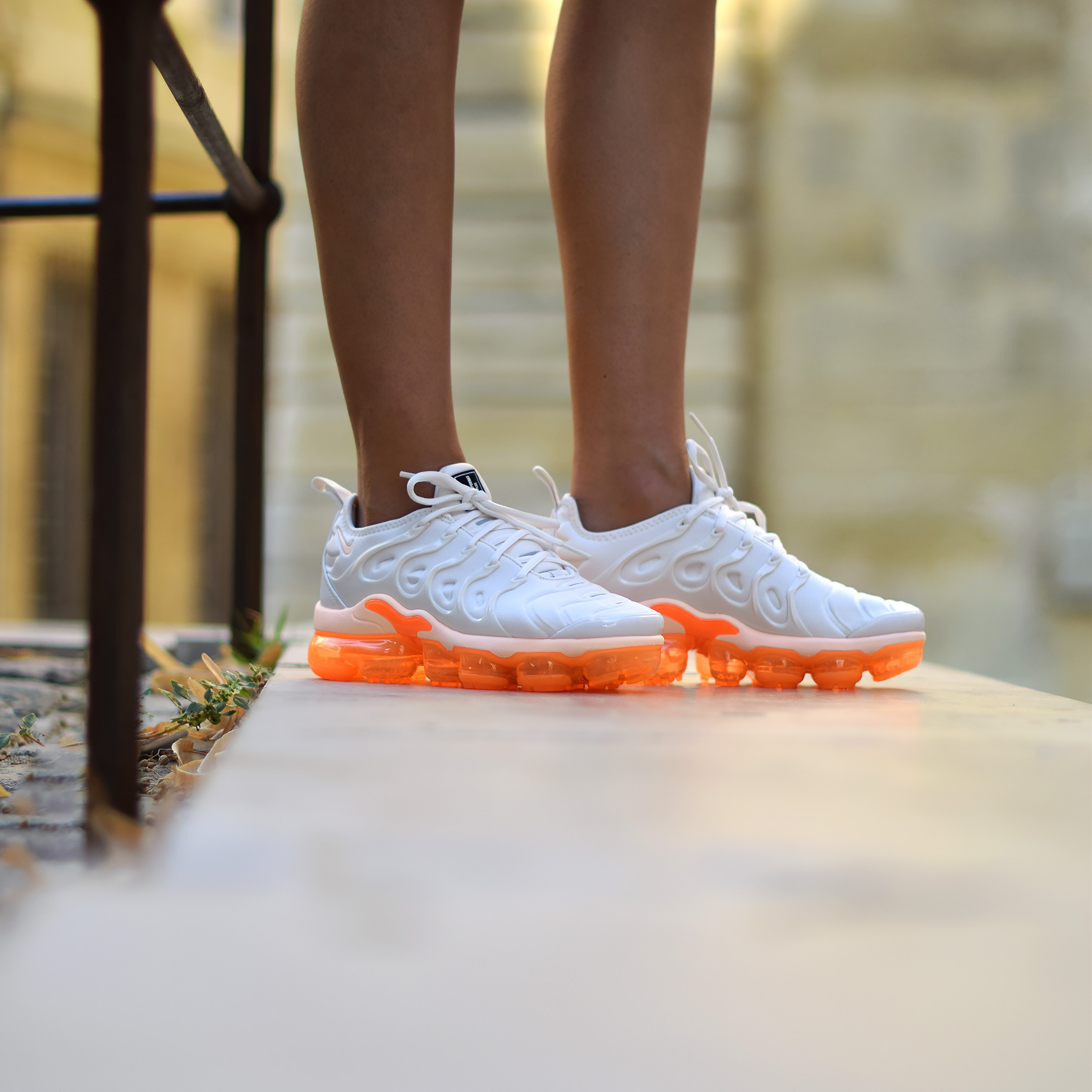 vapormax plus creamsicle