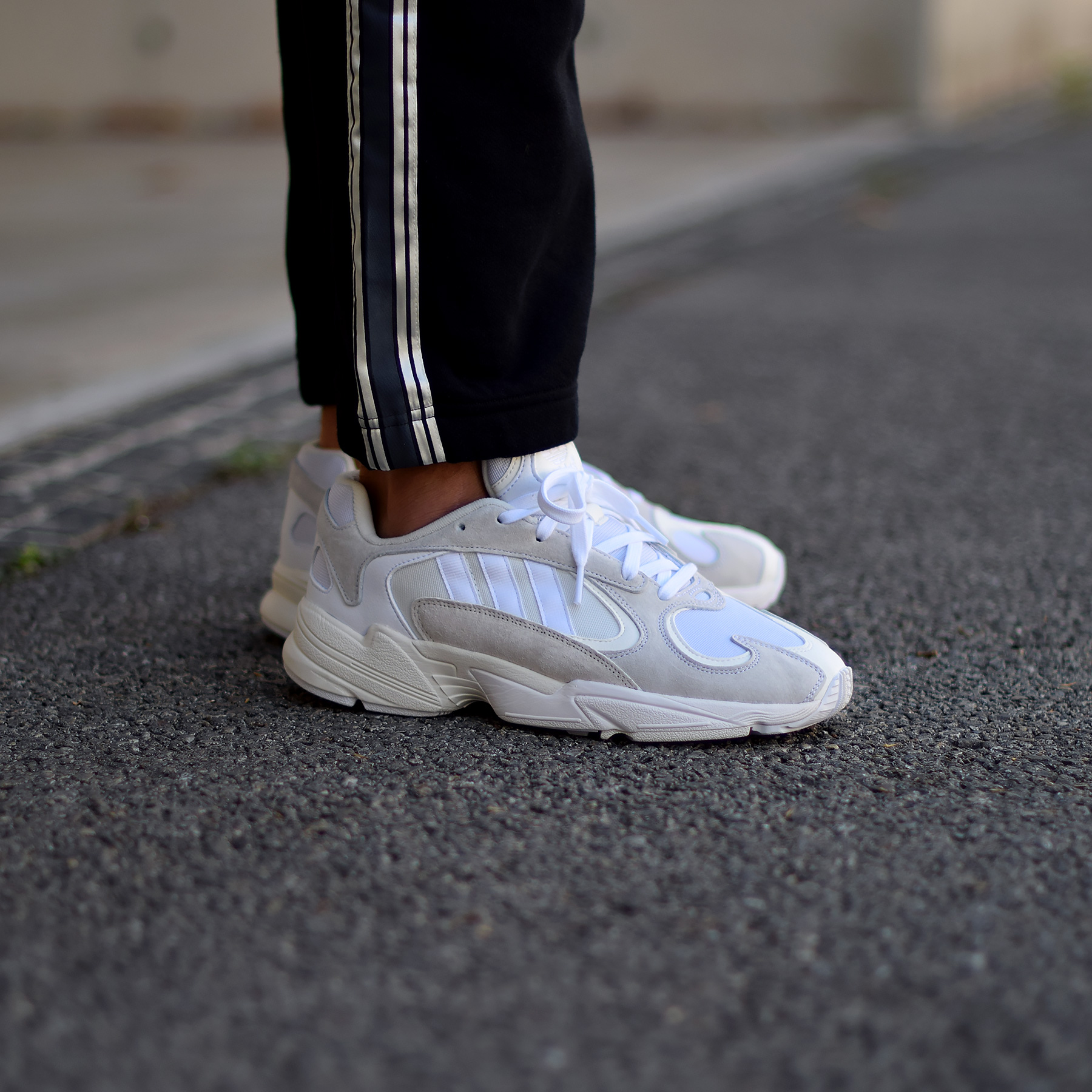 adidas yung 1 noir et blanche