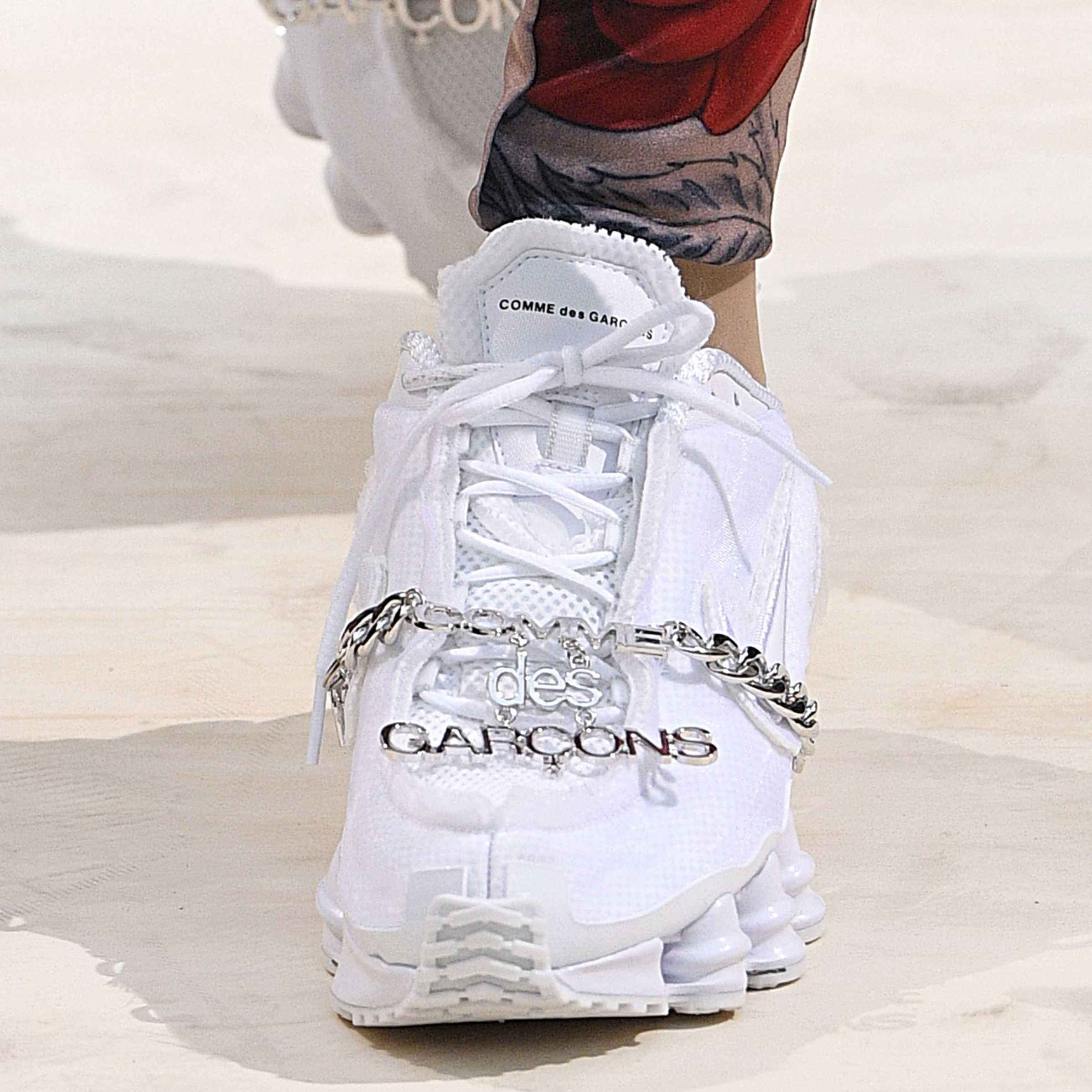 comme des garcon nike shox