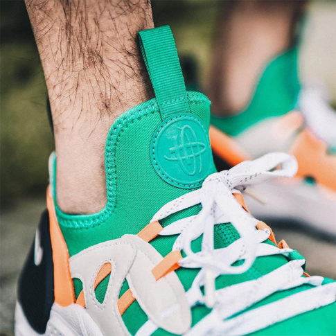 nike huarache edge on feet