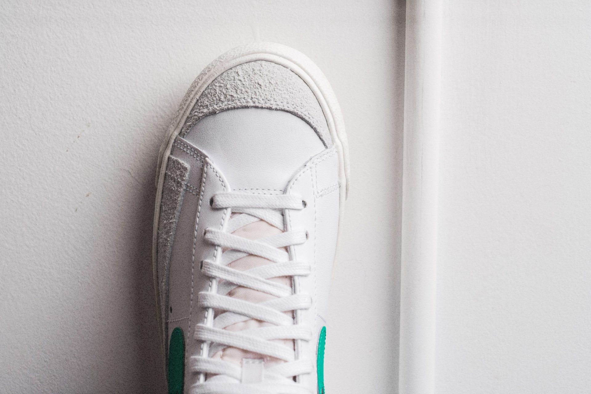 nike blazer vintage lucid green
