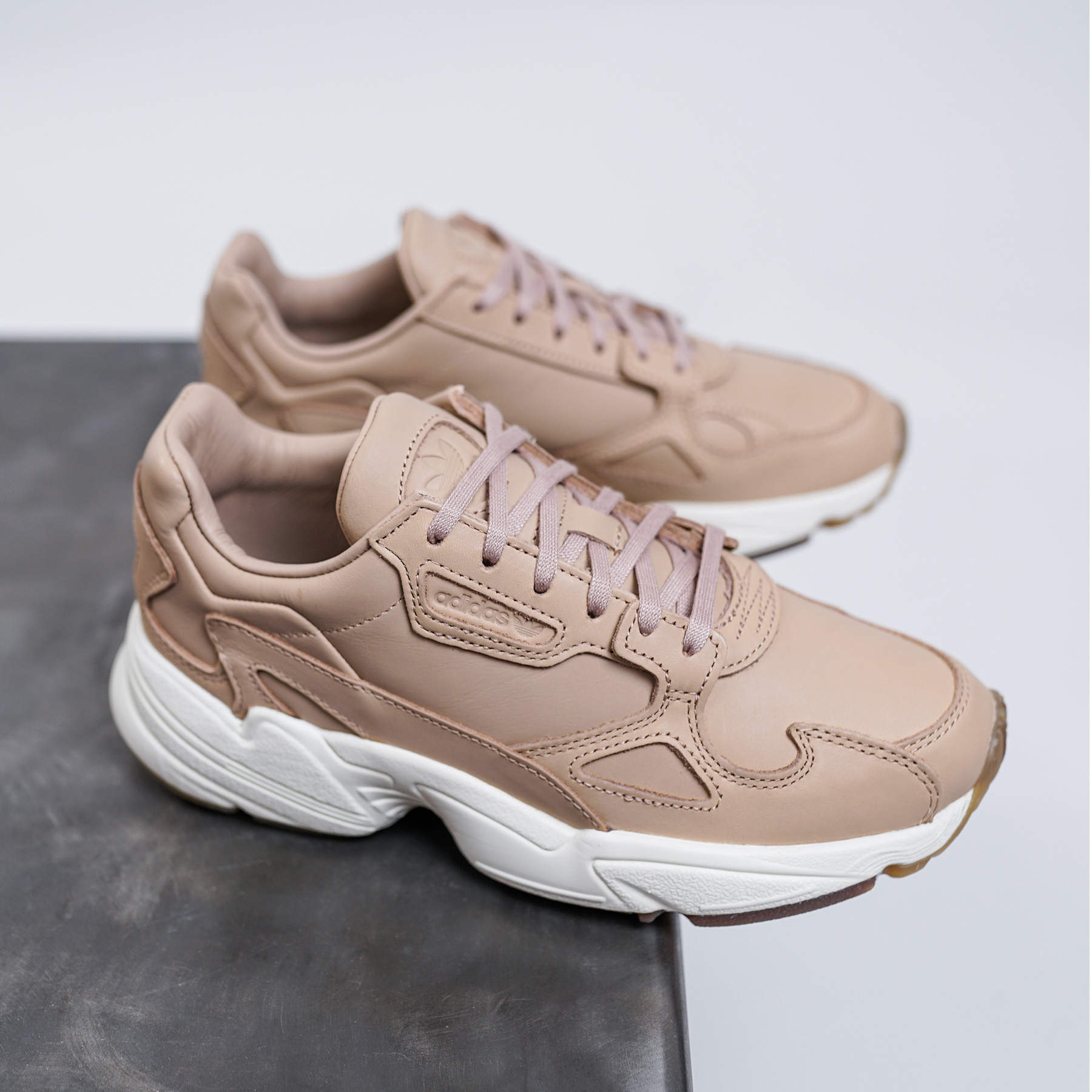 adidas falcon w ash pearl