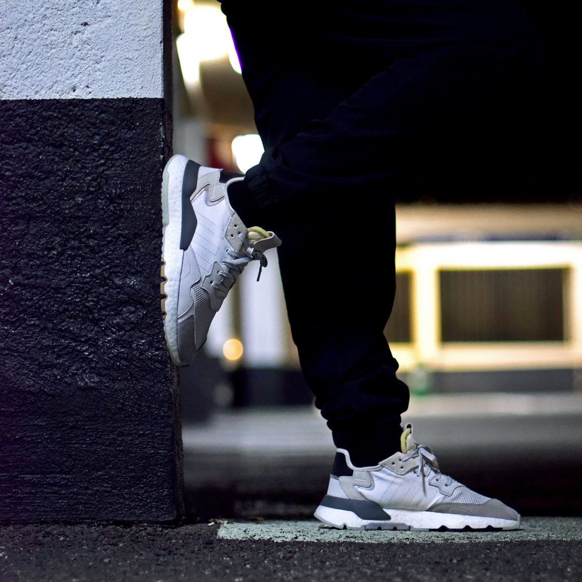 adidas nite jogger blanche