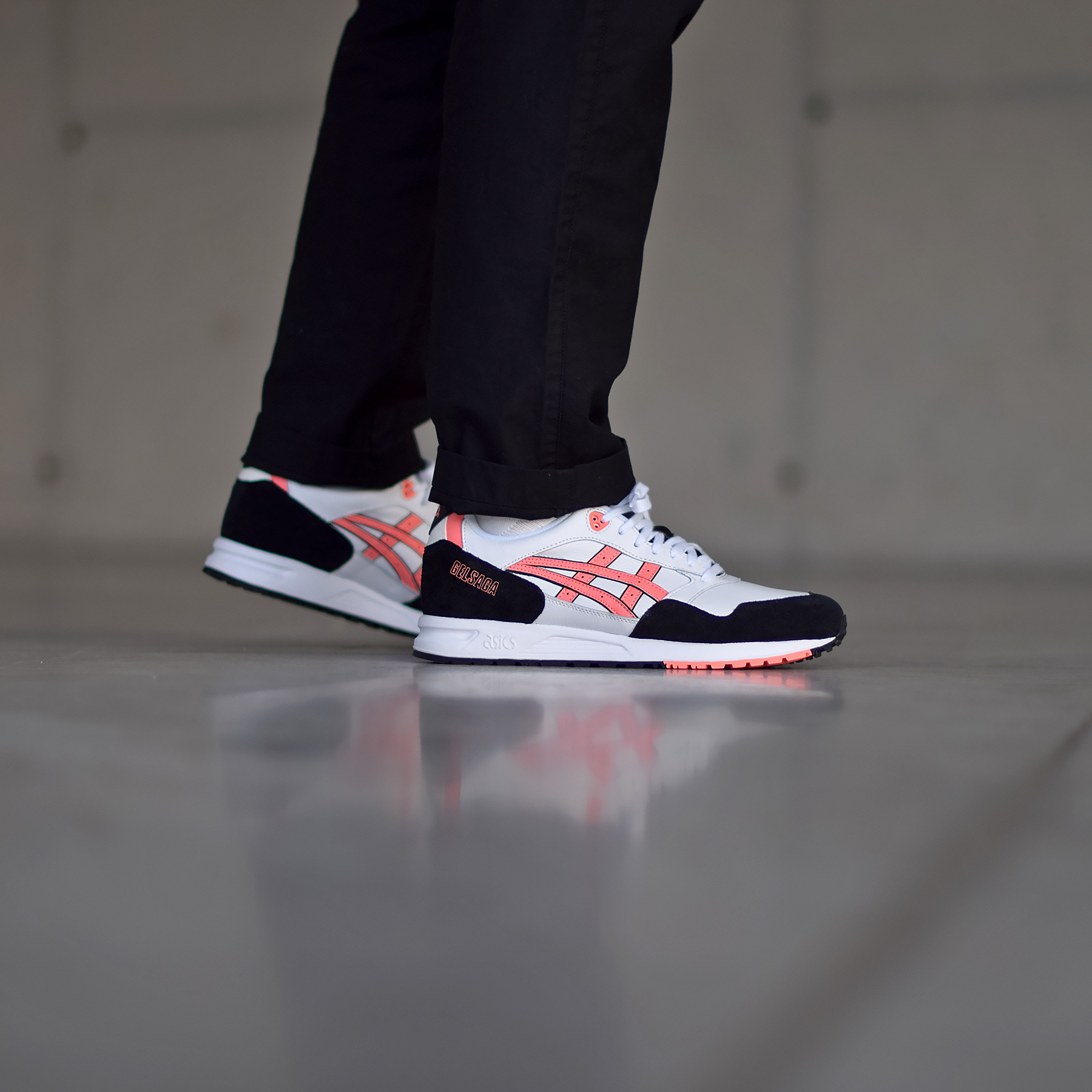 asics gel saga sun coral