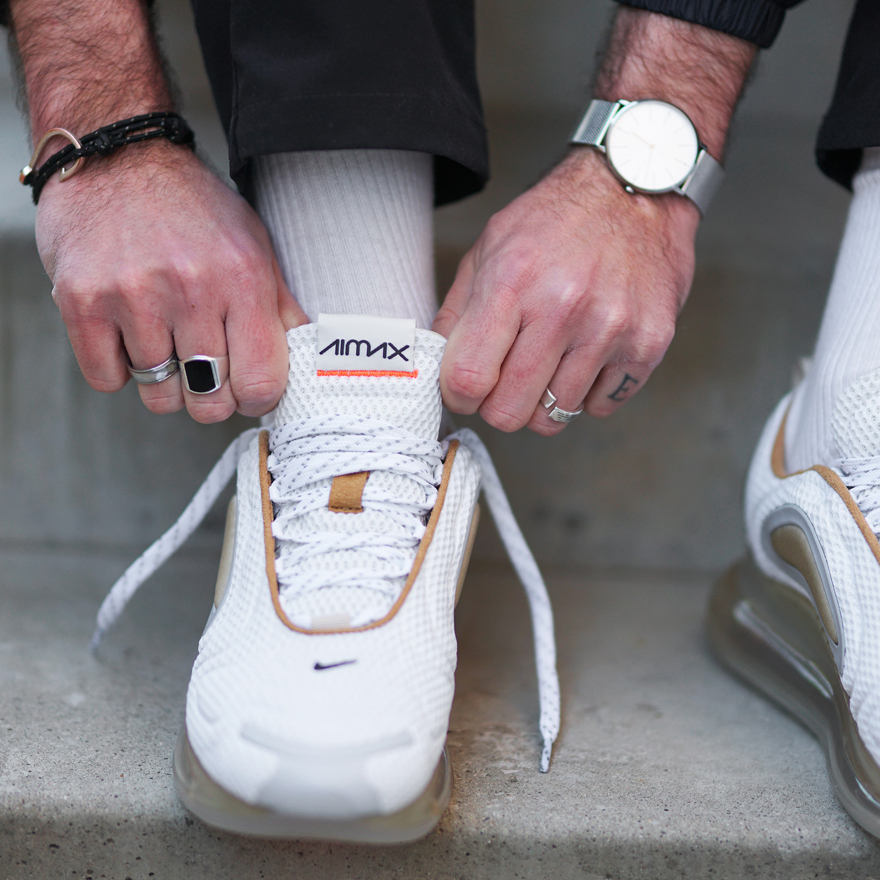 nike 720 pale vanilla