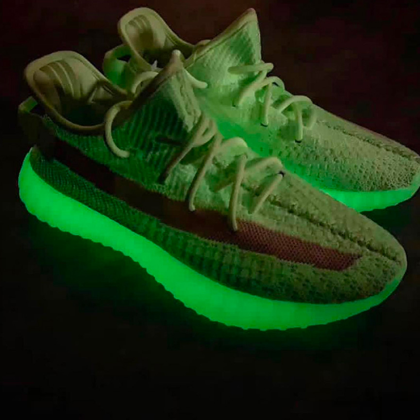 yeezy vert fluo