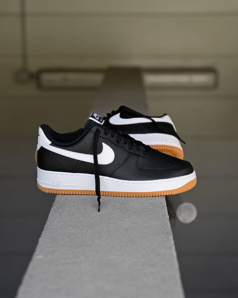 Nike Air Force 1 Black/White/Gum Retro - Sneakers.fr