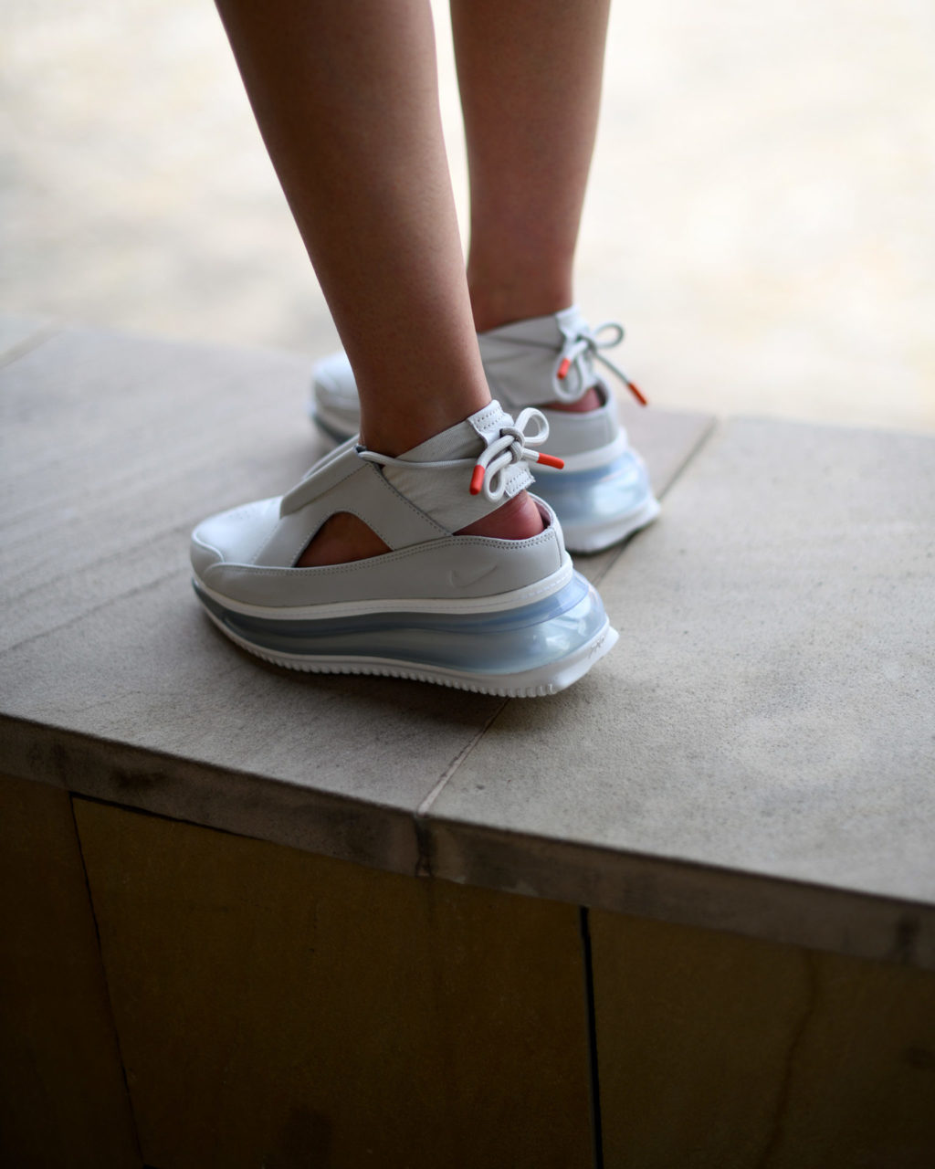 Nike w air max ff720 - summit white/light bone hotsell