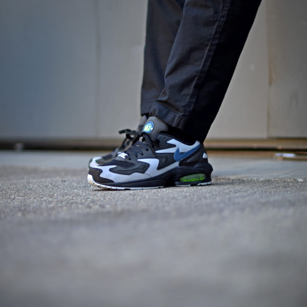 nike air max2 light black thunderstorm & volt