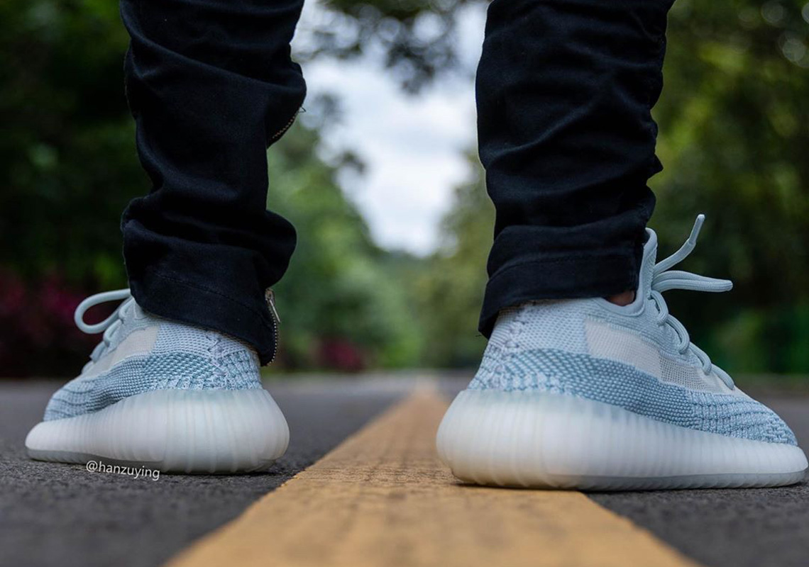 adidas Yeezy Boost 350 v2 Cloud White - Sneakers.fr