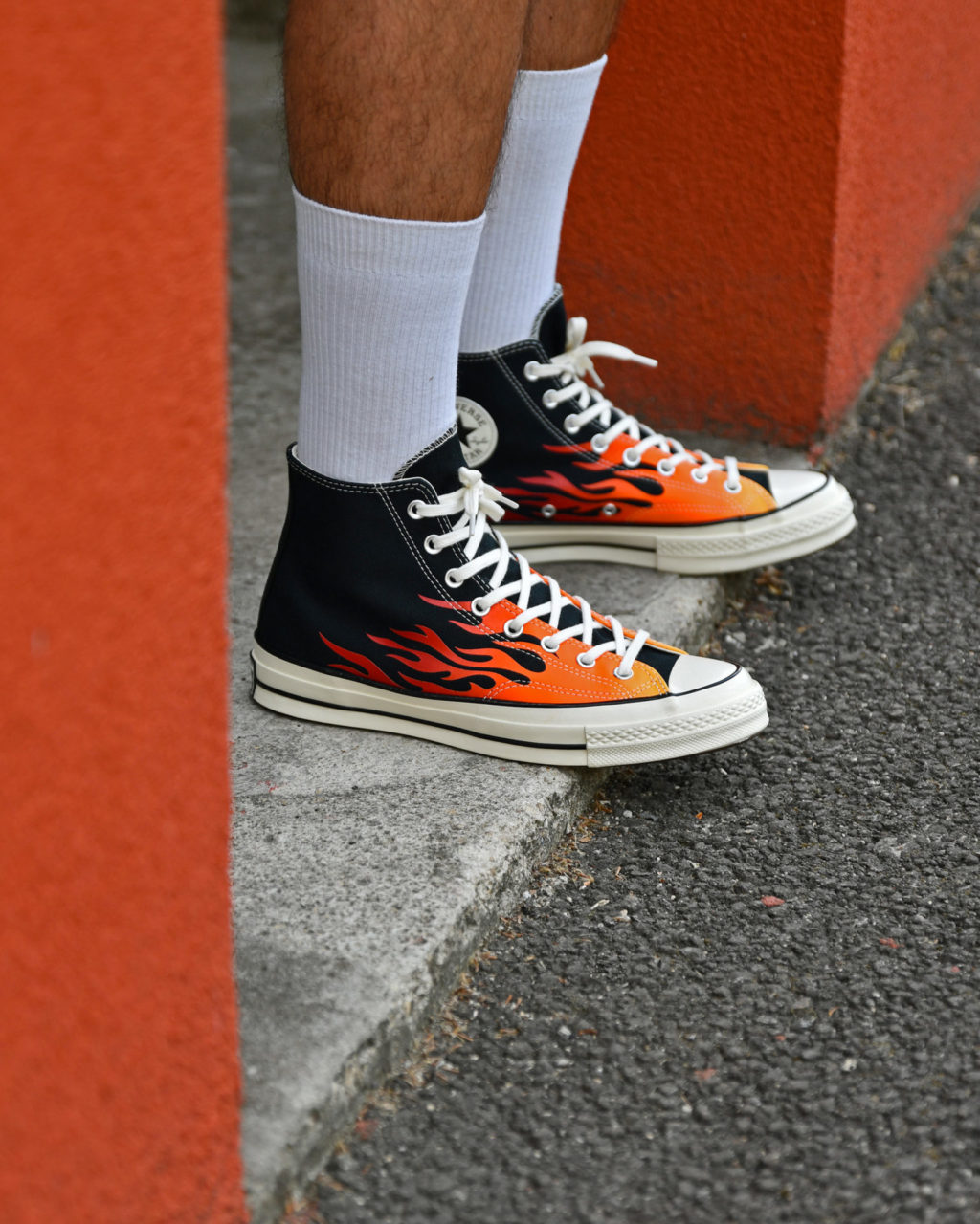 converse chuck flame