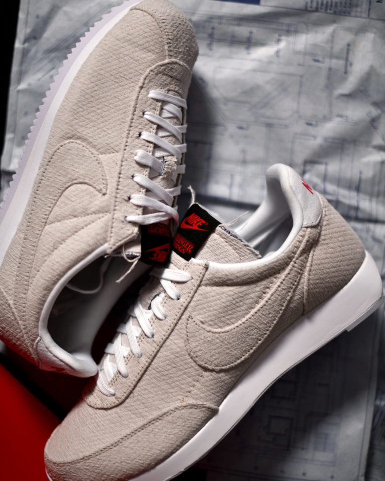 nike stranger things upside down