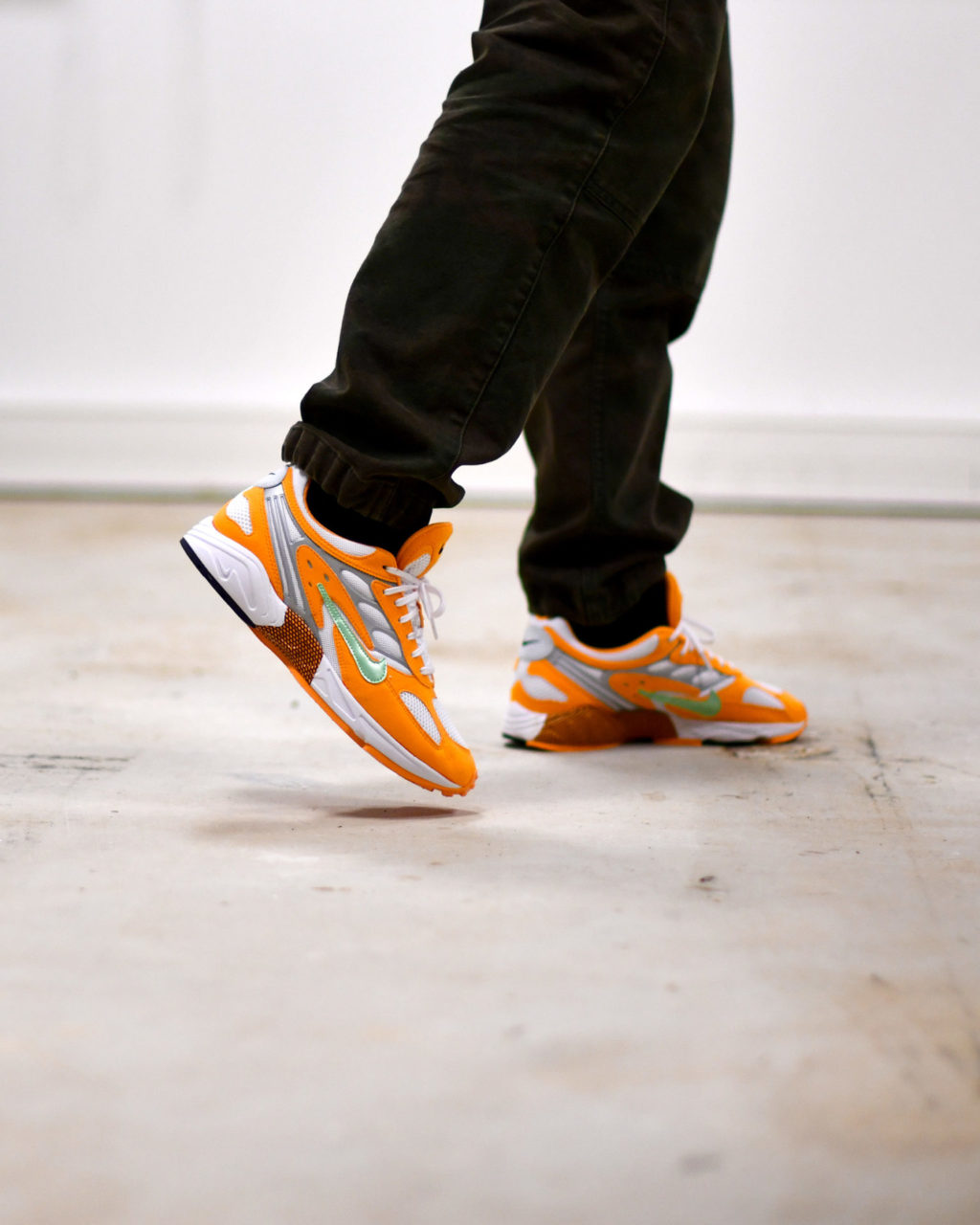 Nike Air Ghost Racer Orange