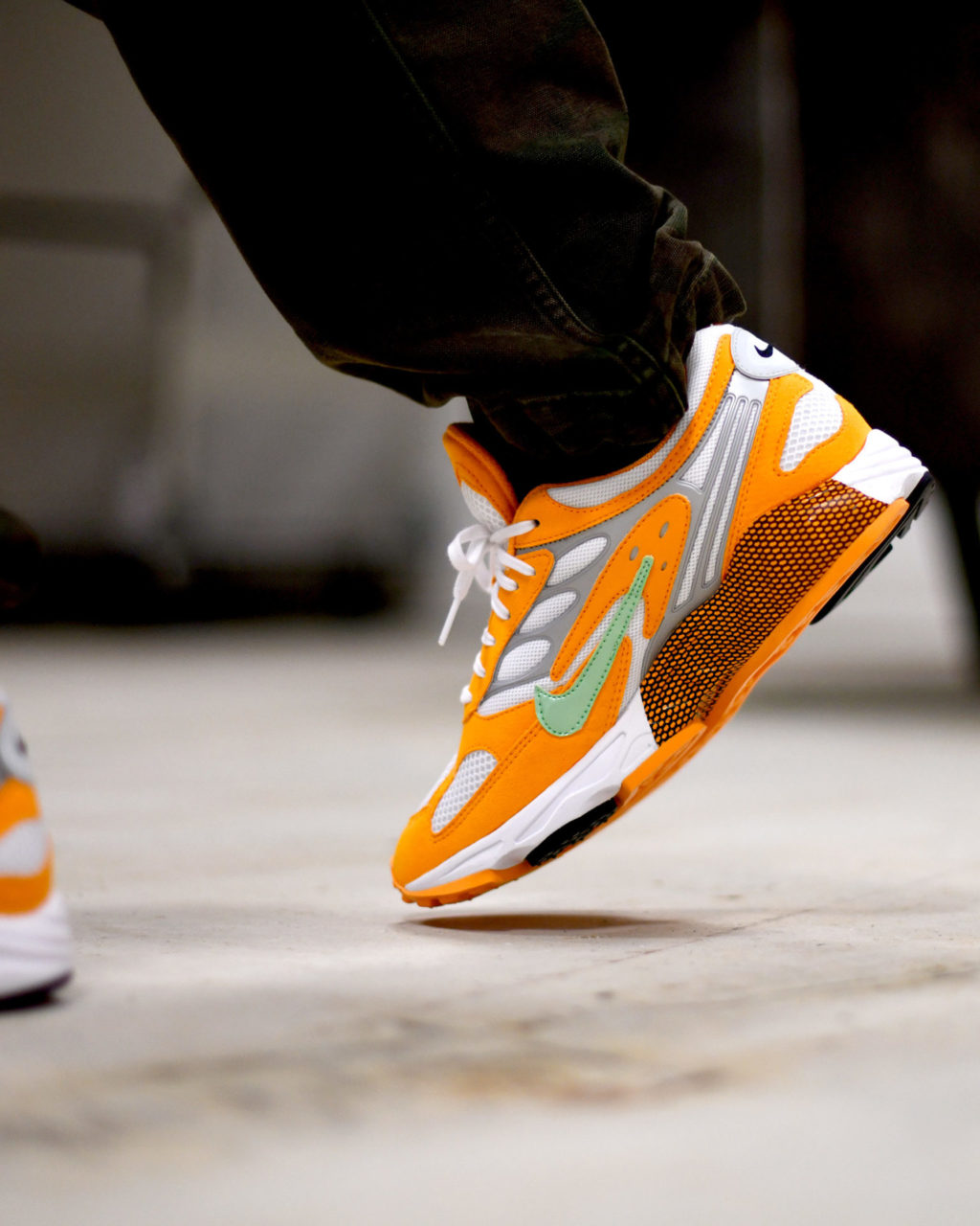 nike air ghost racer orange peel