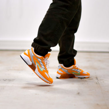 Nike Air Ghost Racer Orange