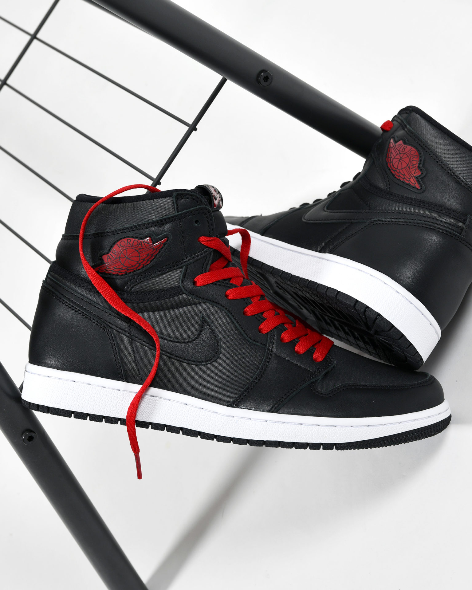 jordan 1 high black red