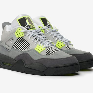 Air Jordan 4 Neon