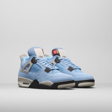 Air Jordan 4 University Blue