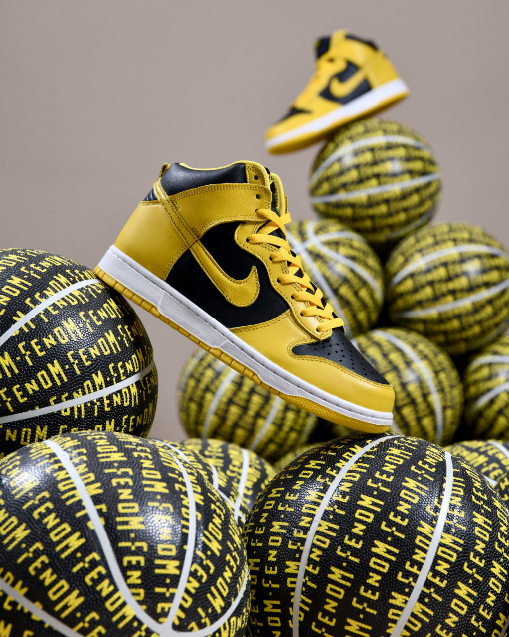 Nike Dunk High Varsity Maize