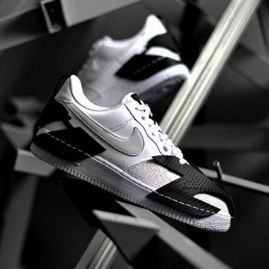 كريد سلفر Nike Air Force 1 - Sneakers.fr كريد سلفر
