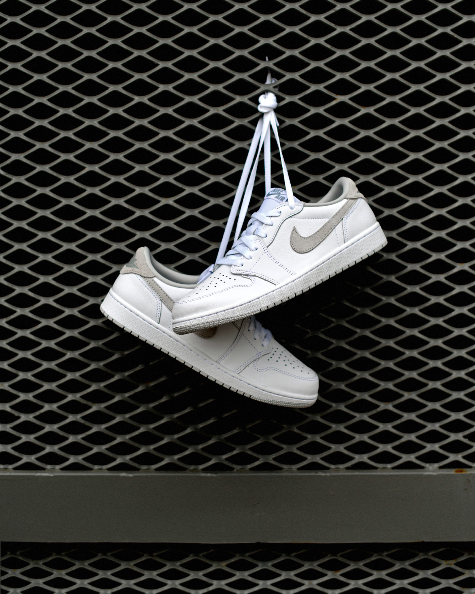 Air Jordan 1 Low Neutral Grey - Sneakers.fr