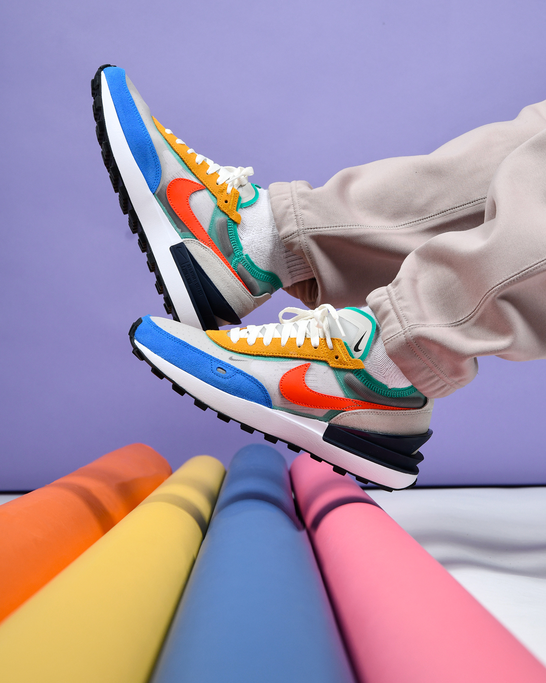 nike waffle neon