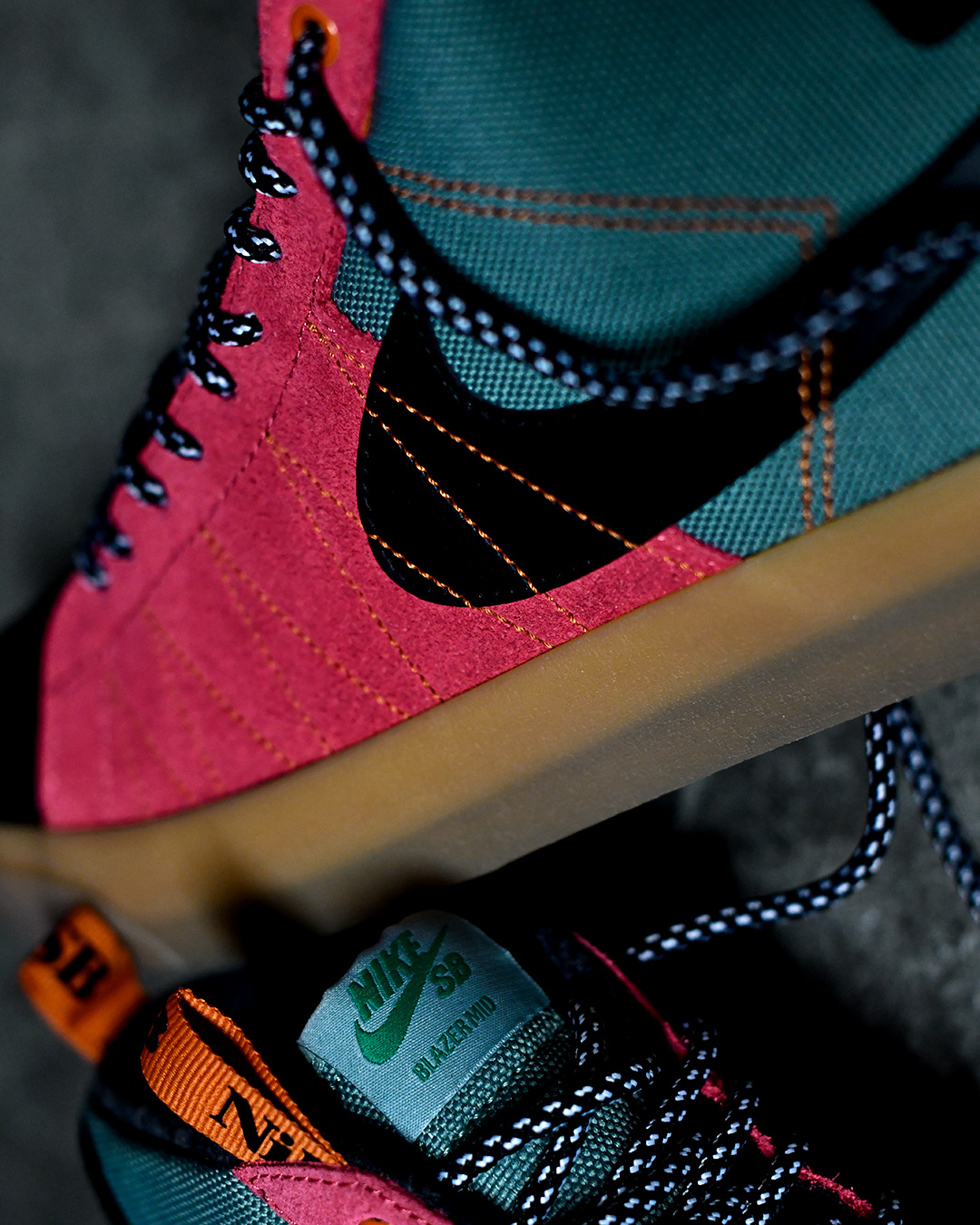 Nike SB Zoom Blazer Mid Acclimate Sneakers