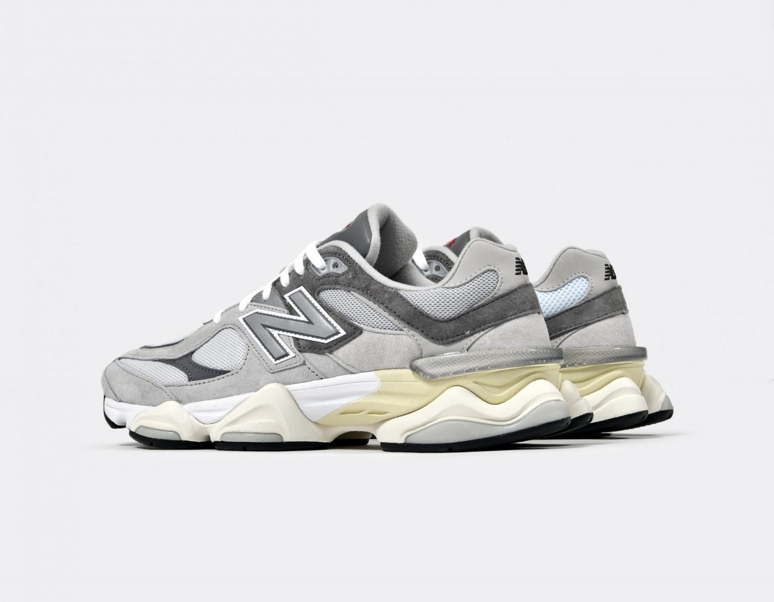 New Balance 9060 GRY Rain Cloud - Sneakers.fr