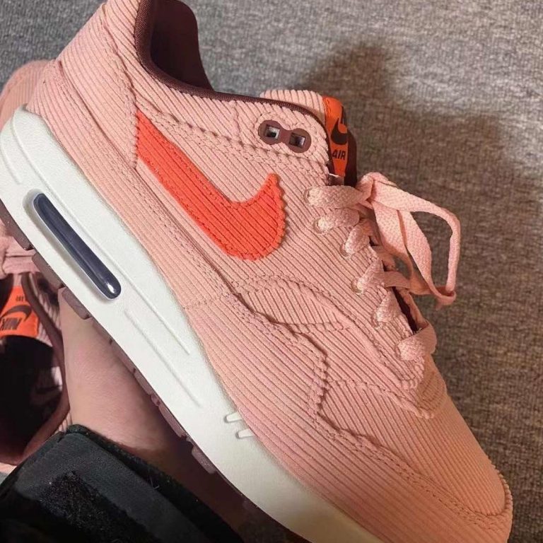 nike sport shoes are