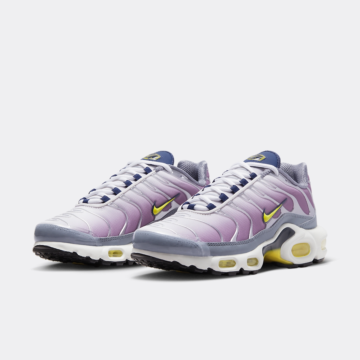 Nike TN Air Max Plus. Nike FR