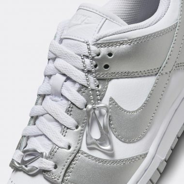 snickers chaussure nike