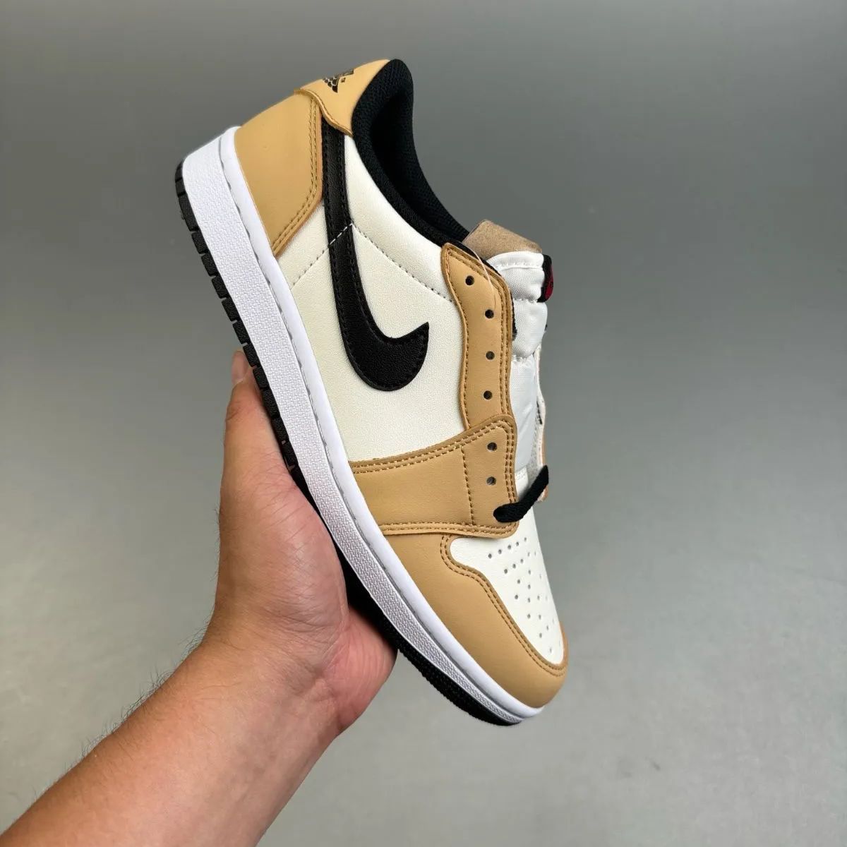 Jordan 1 low 2018 top