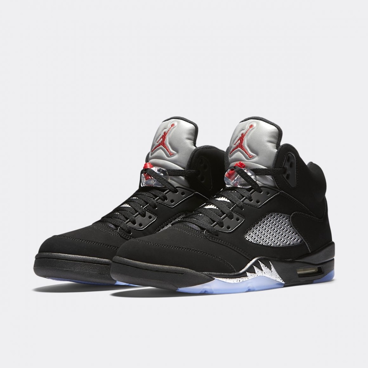 Air Jordan 5 Black Metallic Reimagined Sneakers.fr
